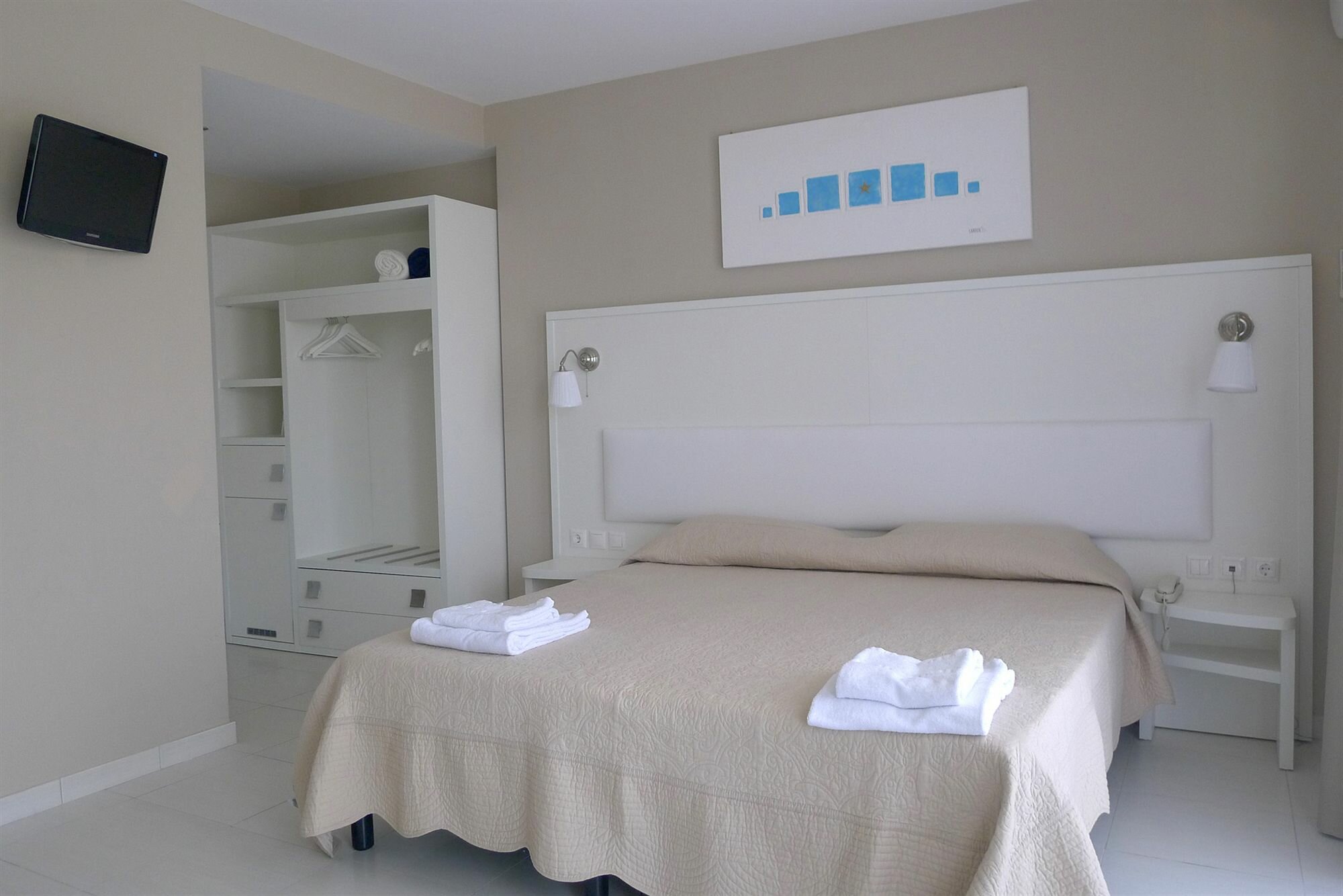 Фото Sidari Beach Hotel