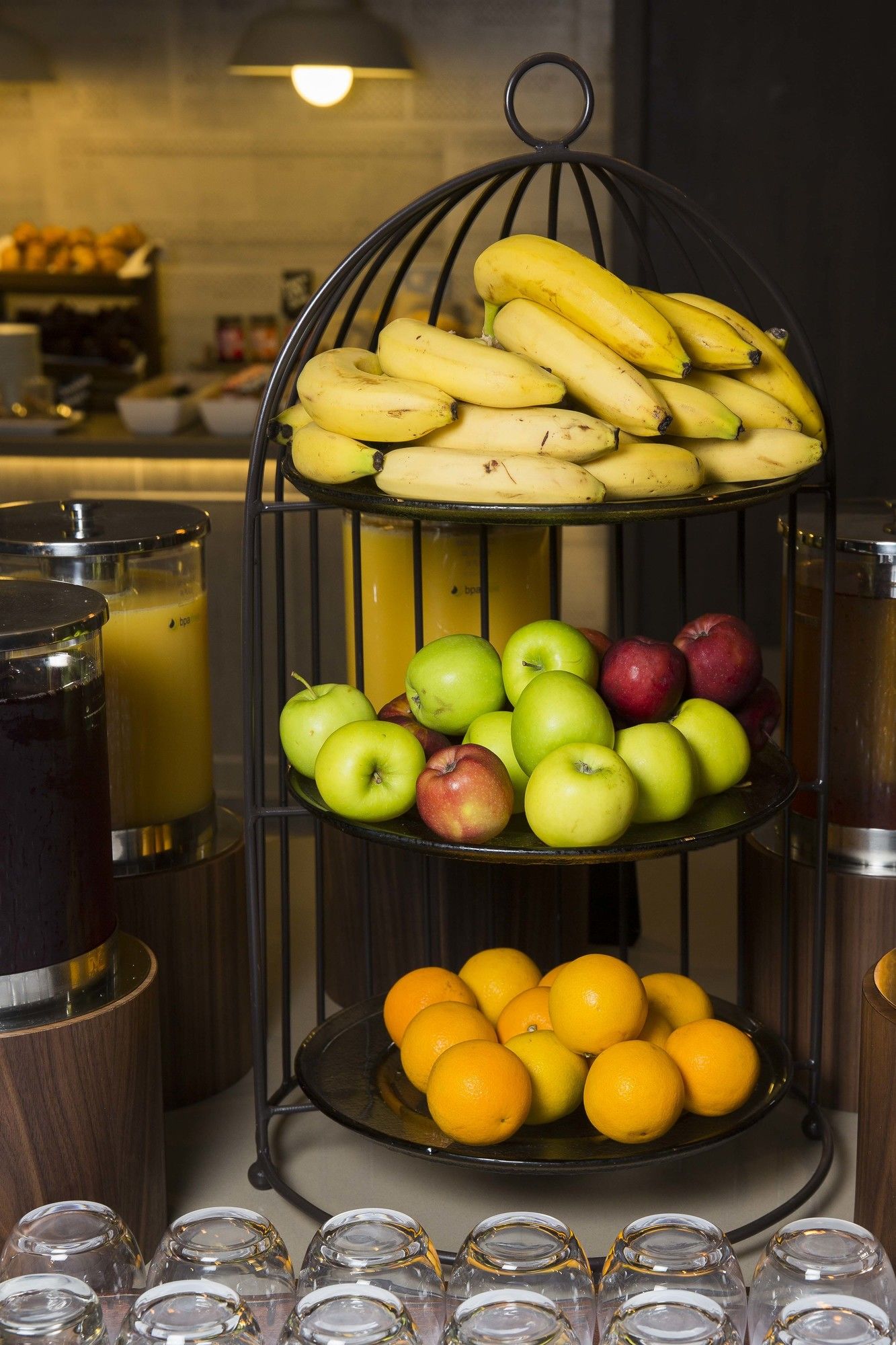 Фото Crowne Plaza Basingstoke