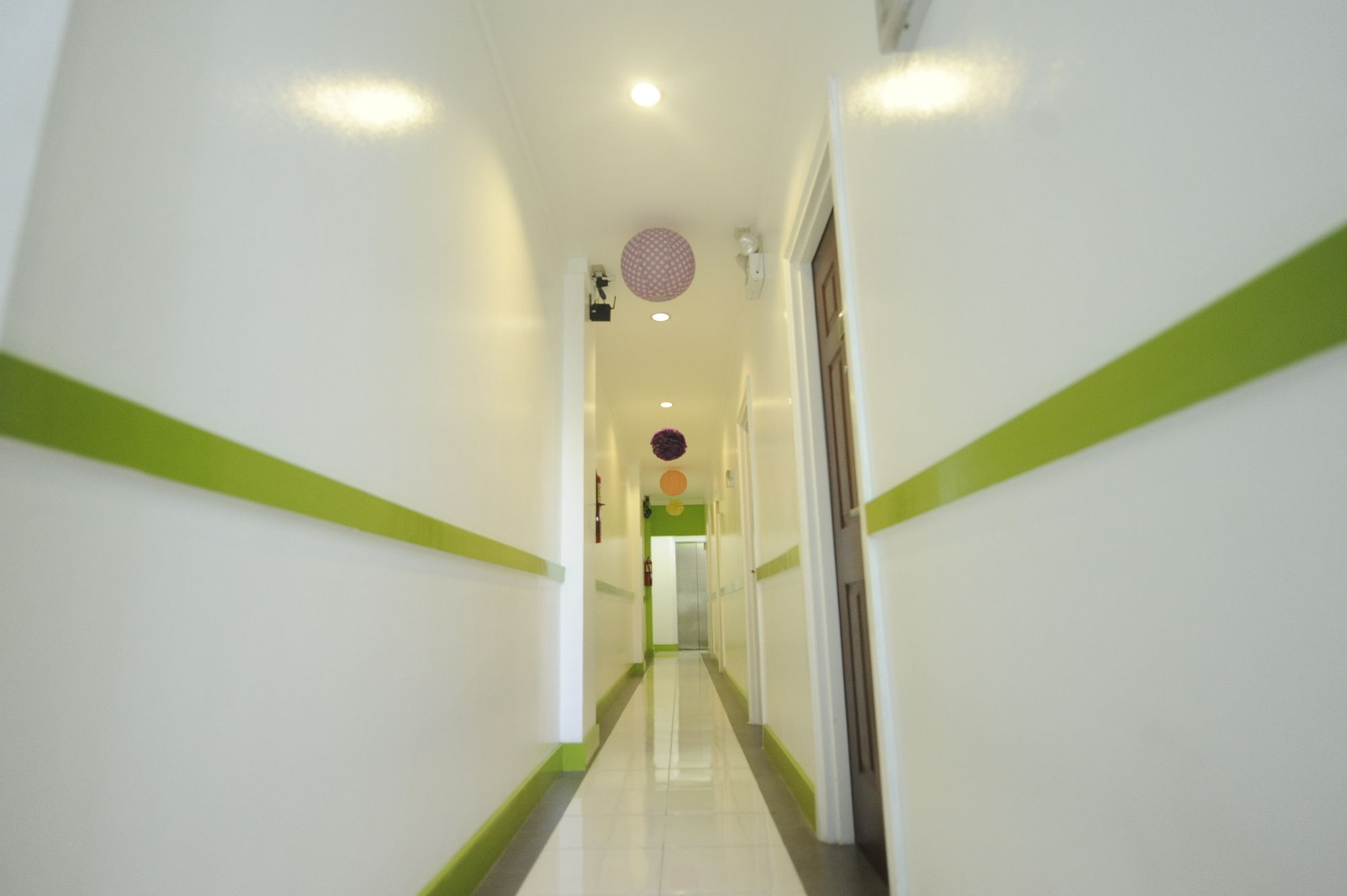 Фото First Pacific Inn