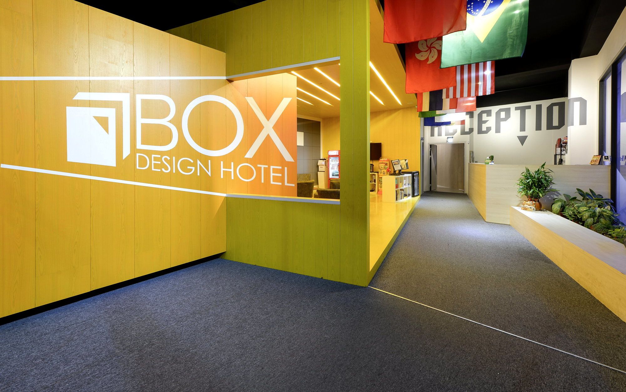 Фото Taichung Box Design Hotel