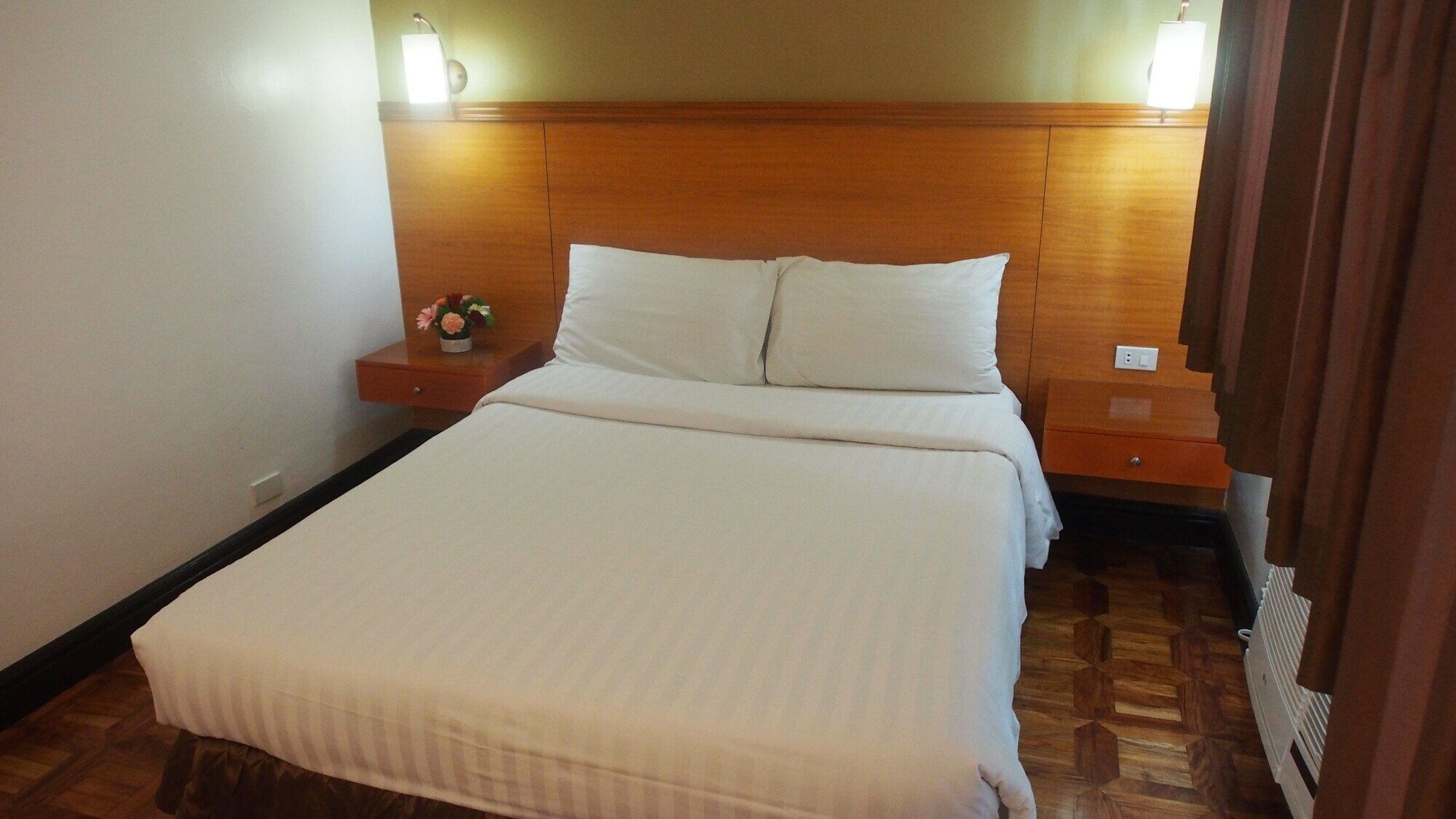 Фото Bsa Suites Makati