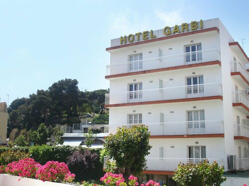 Гостиница Hotel Villa Garbi в Льорет-де-Маре