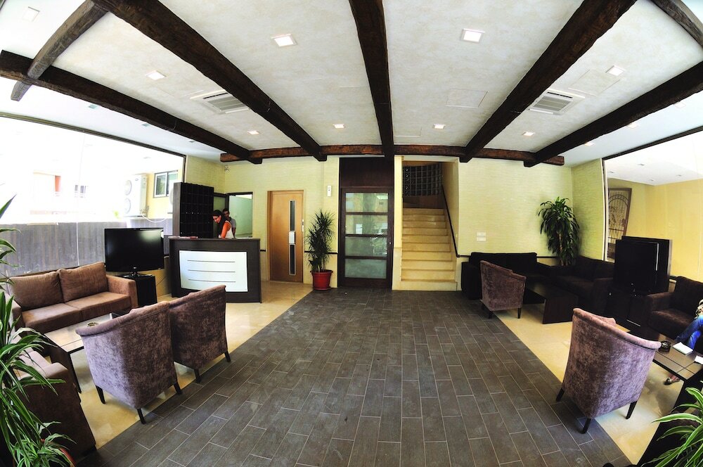 Фото Bliss 3000 Furnished Studios