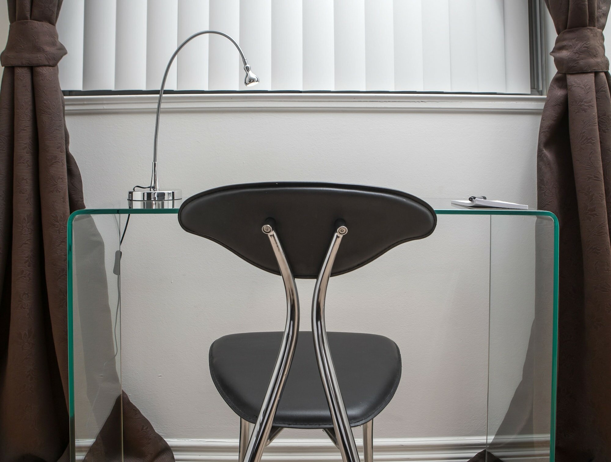 Фото Canada Suites - 832 Bay St