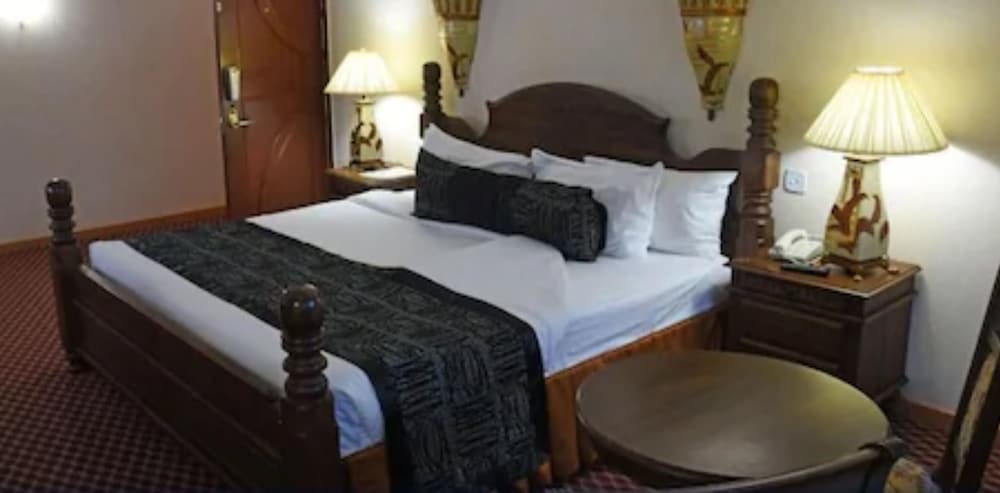 Фото Imperial Botanical Beach Hotel