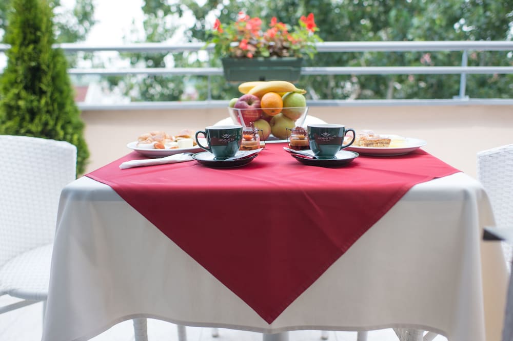 Фото Balkan Garni Hotel