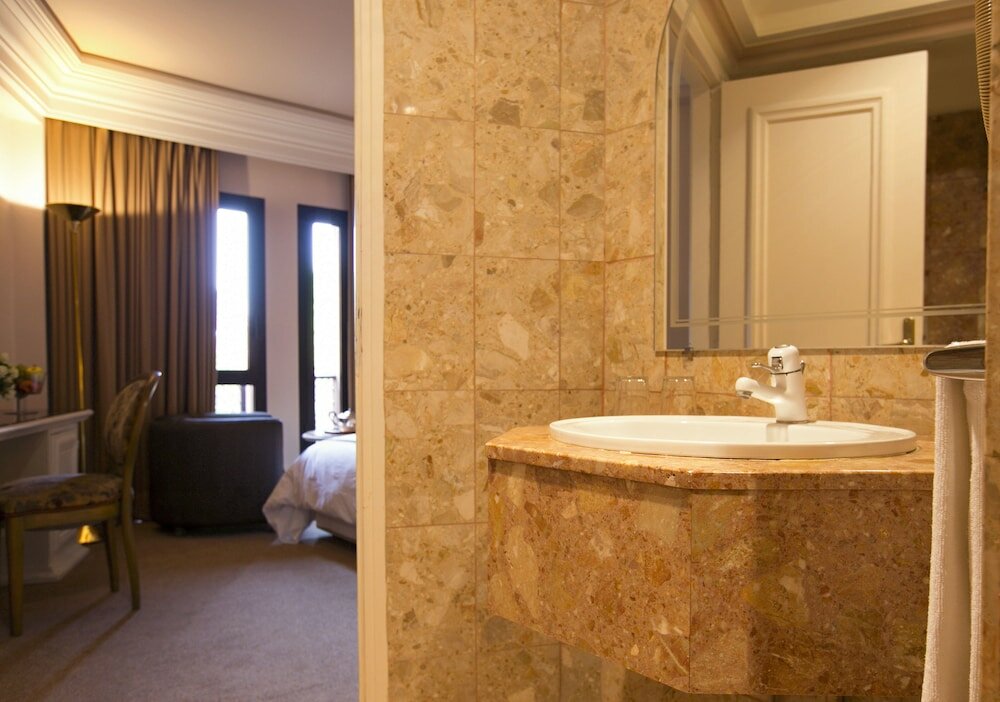 Фото Hotel Nassim