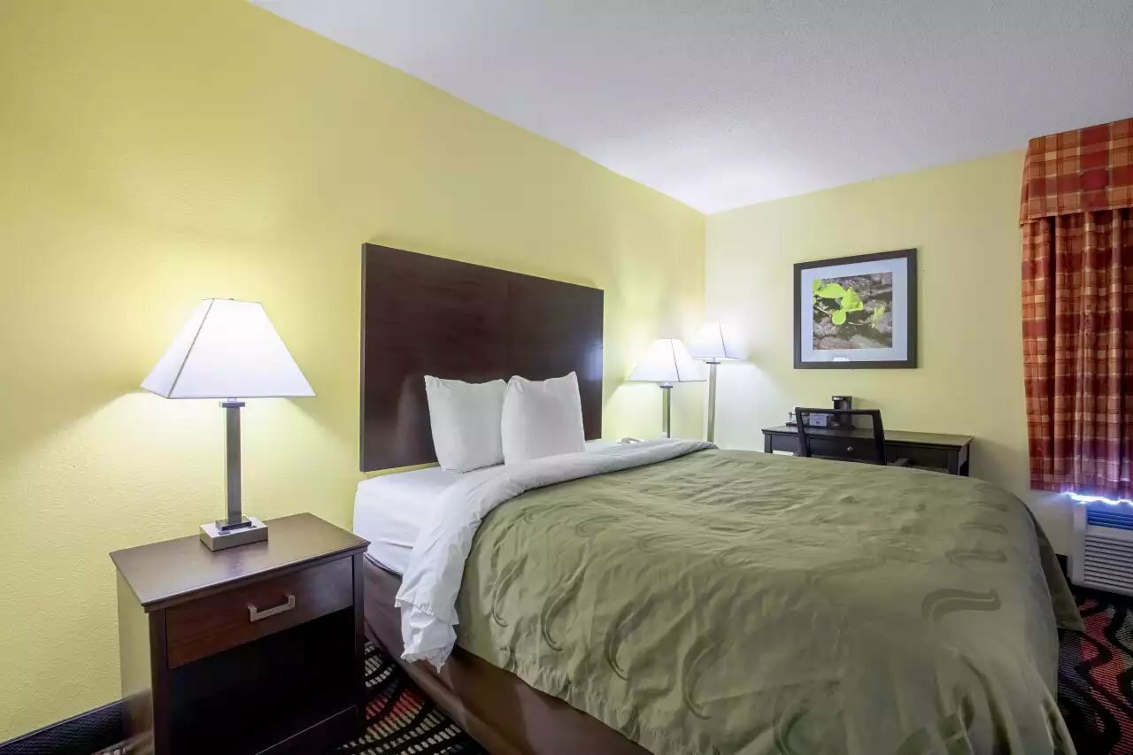 Фото Quality Inn Holly Springs South