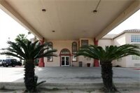 Фото SureStay Hotel by Best Western Brownsville