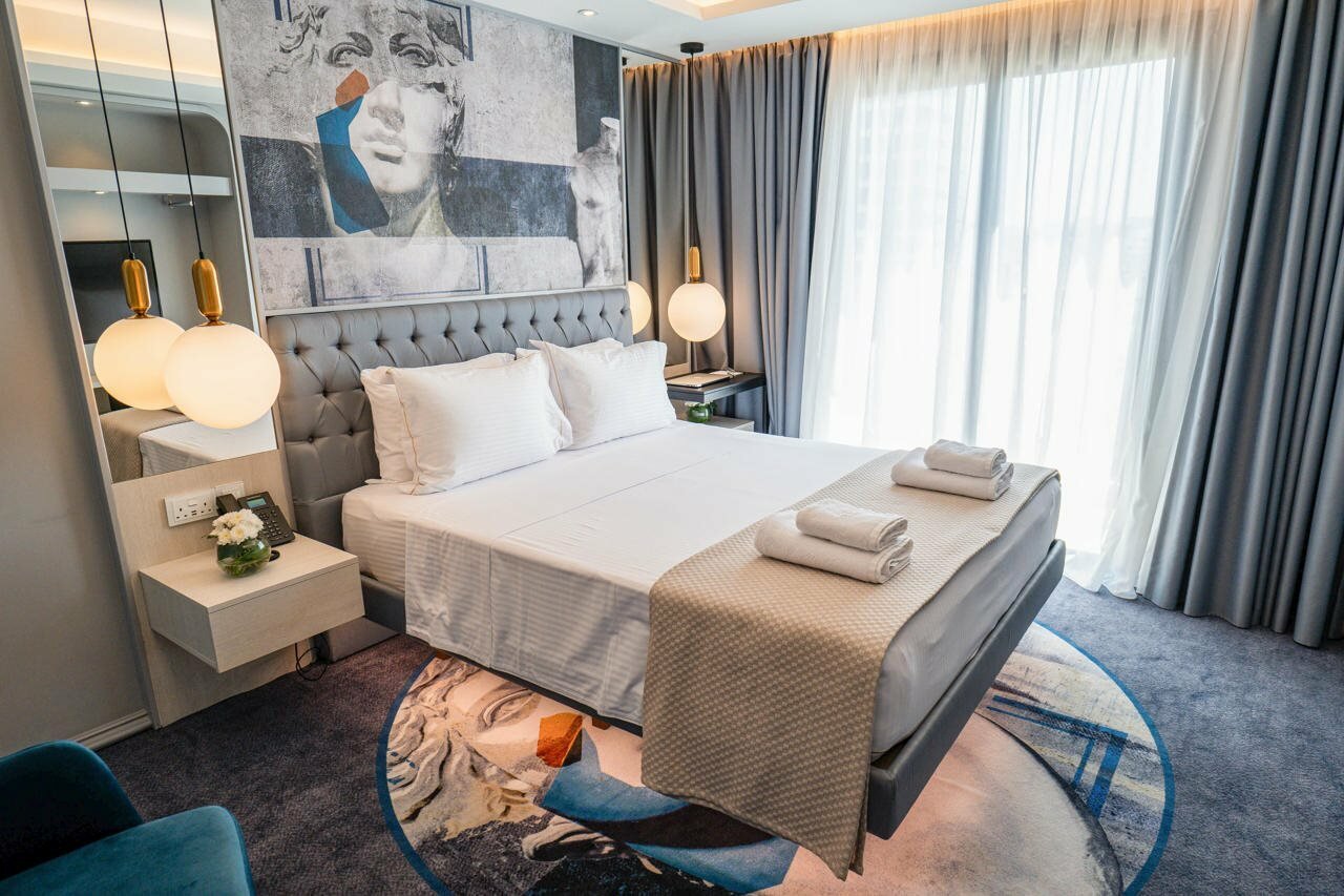 Фото Gate Twenty Two Boutique Hotel