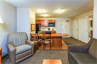 Фото Candlewood Suites Owasso, an Ihg Hotel