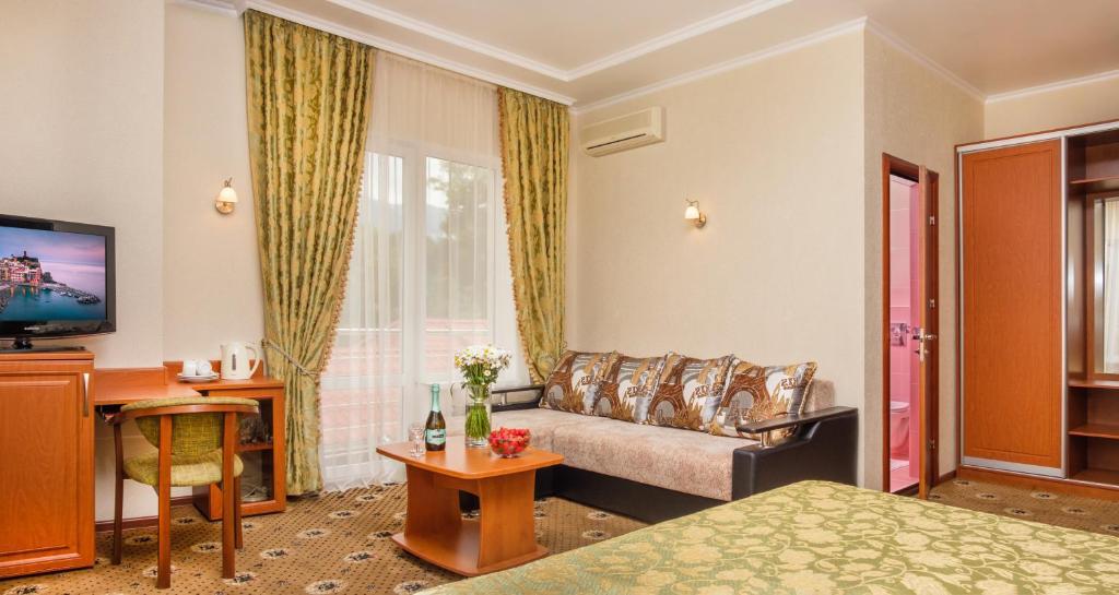 Фото Фрегат