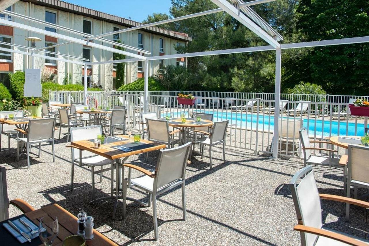 Фото Mercure Aix-en-Provence Beaumanoir