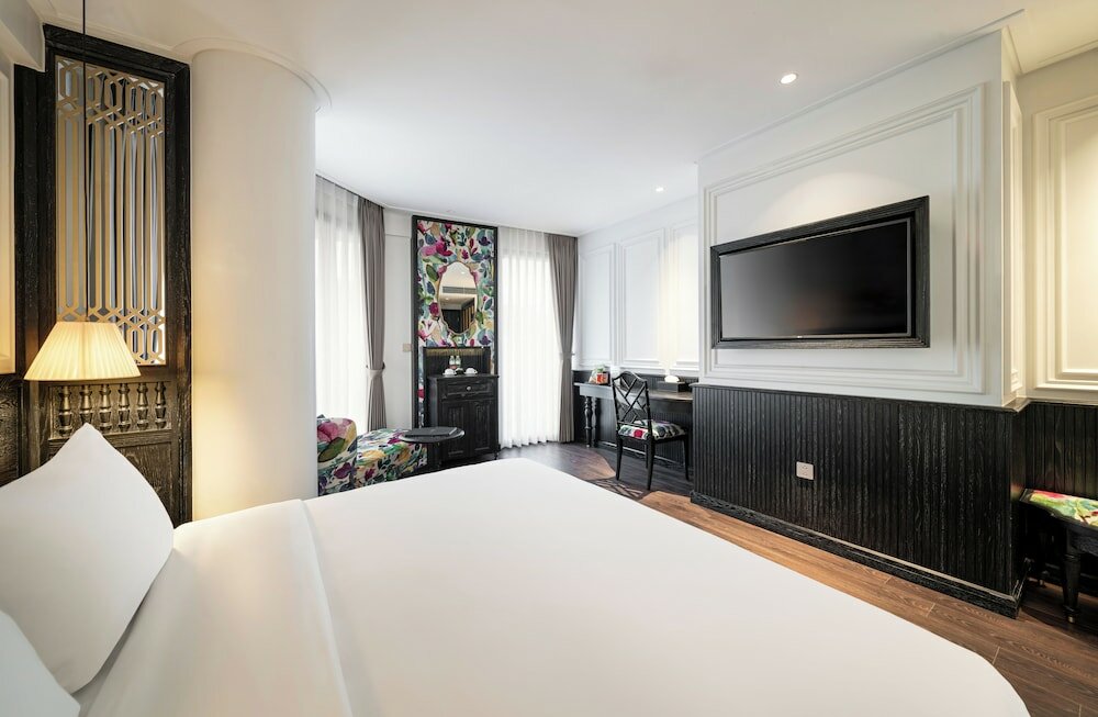 Фото Luxe Paradise Premium Hotel