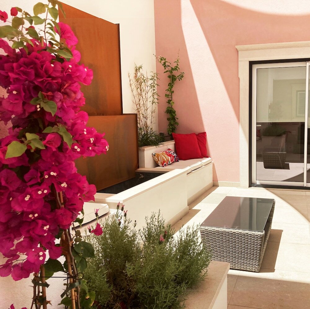 Фото Cardeal Suites & Apartments