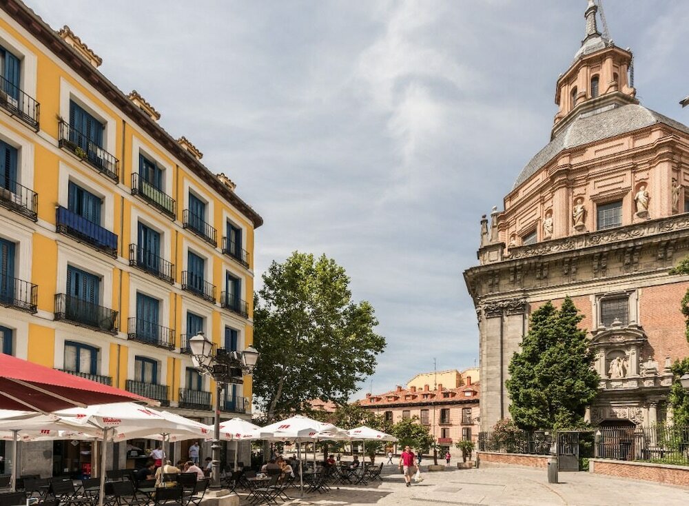 Фото Over the Rooftops - Historic District - Sol