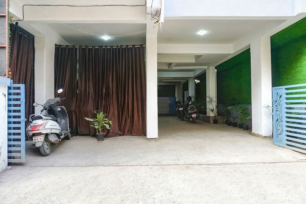 Фото Fabhotel White House