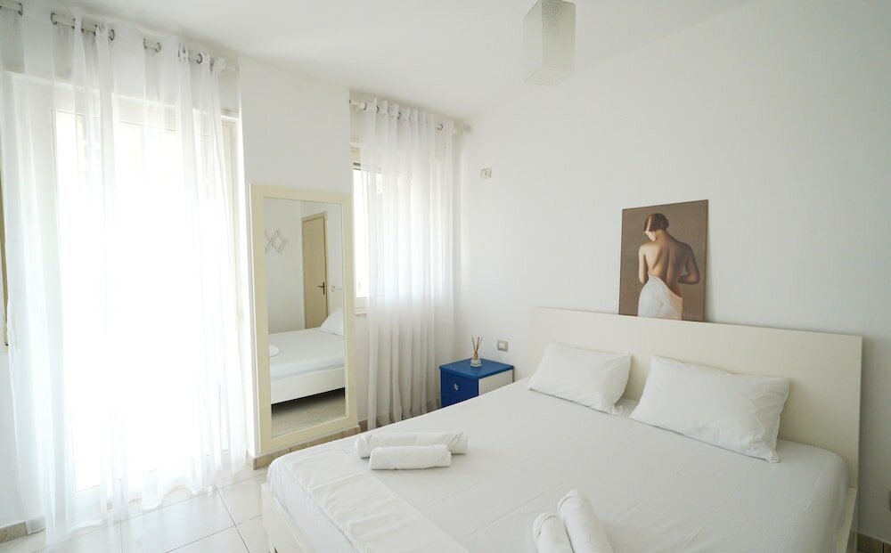 Фото The Beachfront Apartment