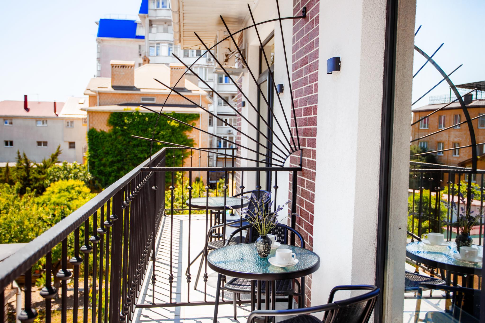 Фото Карс Делюкс