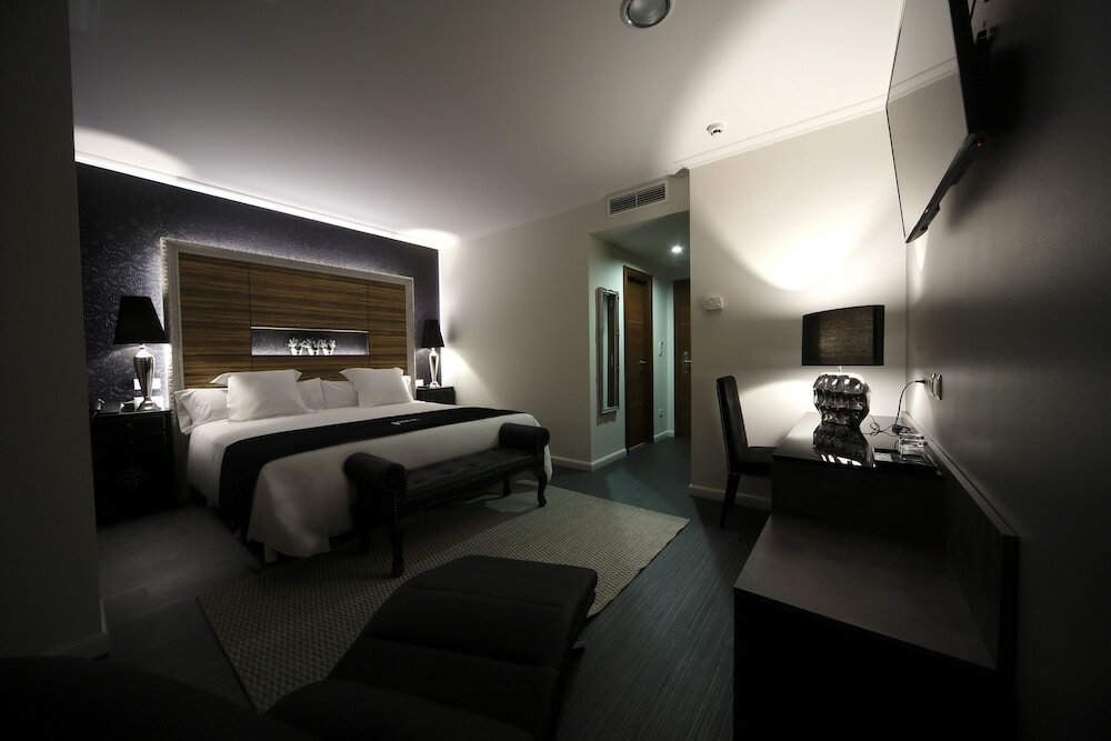 Фото Capitol Boutique Hotel