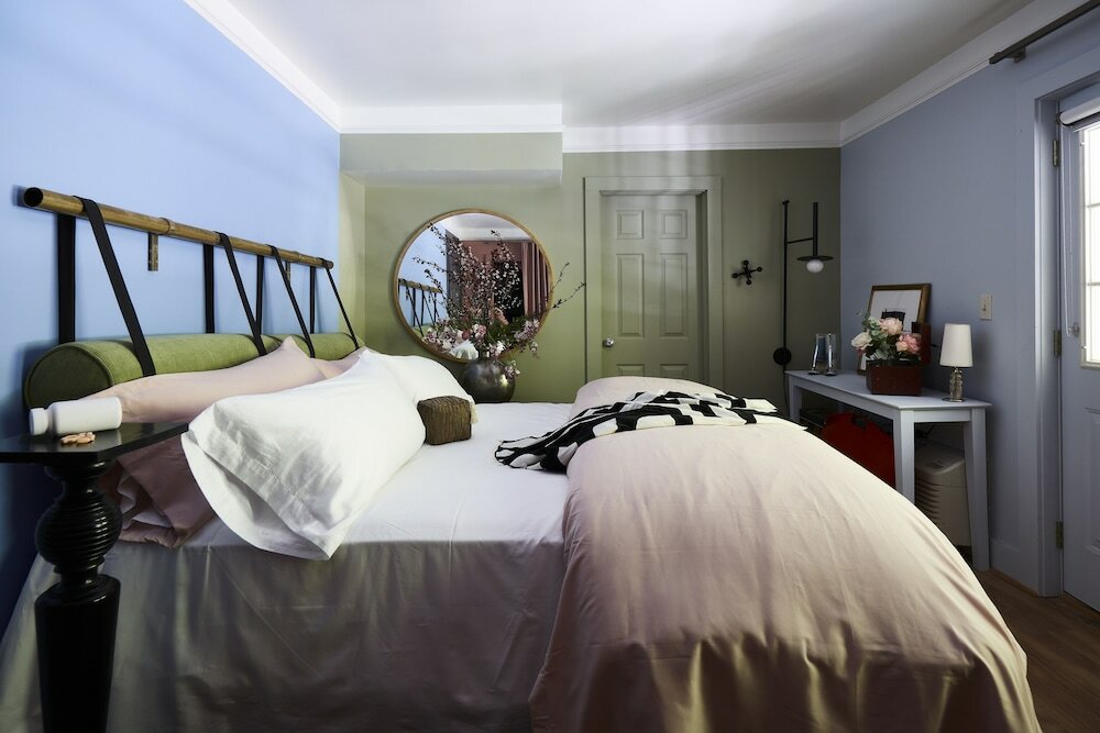 Фото The Cornell Inn, Lenox