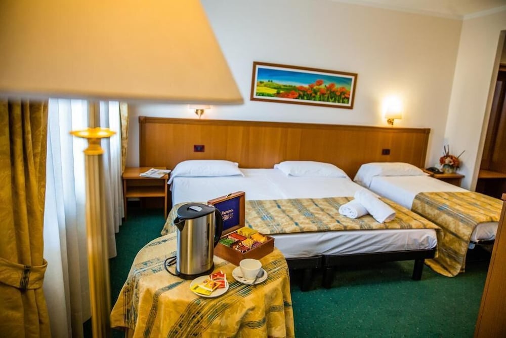 Фото Hotel Galant