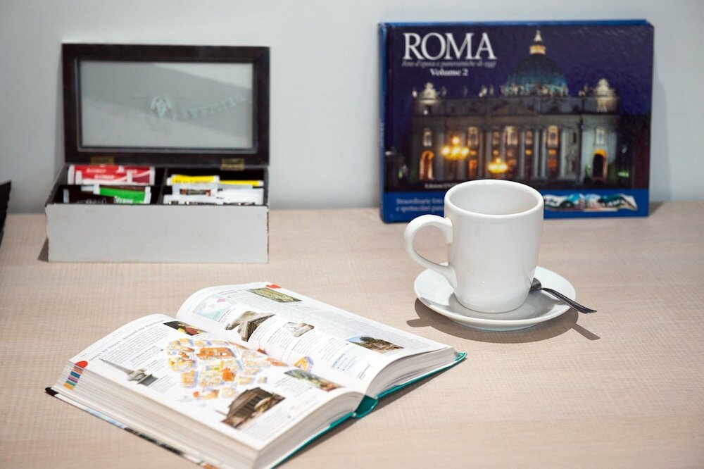 Фото Borgo Pio Suites Inn