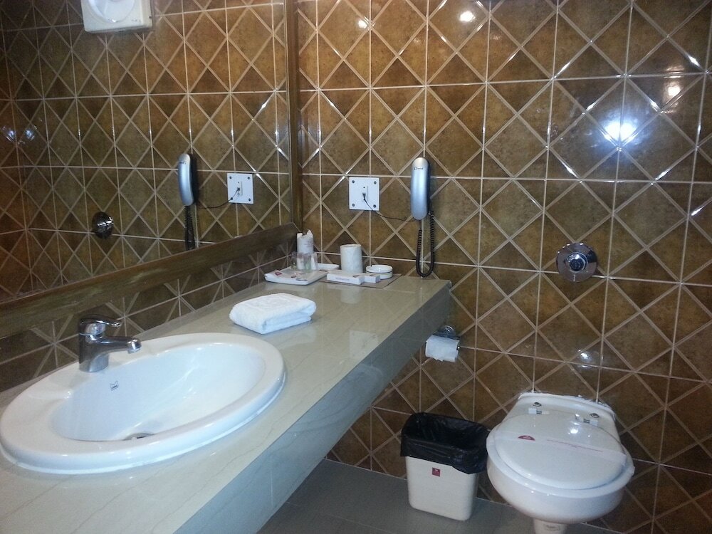 Фото Grand Continental Hotel