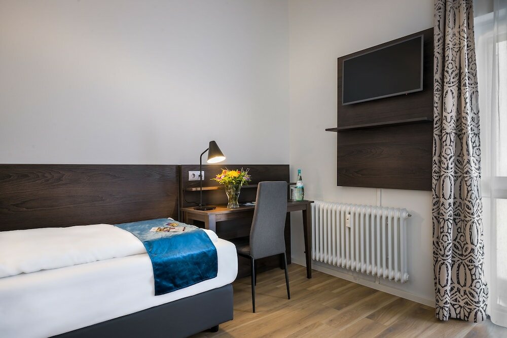 Фото Novum Hotel Ruf Pforzheim