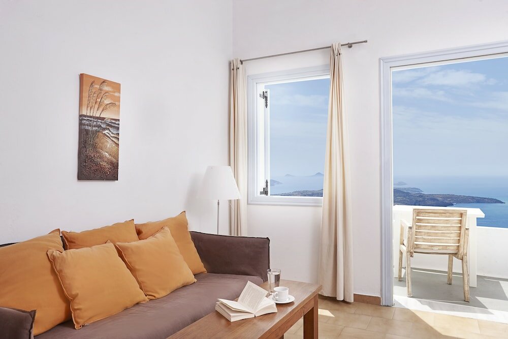 Фото Manos Small World