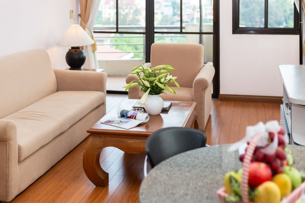 Фото Oriental Palace Apartment