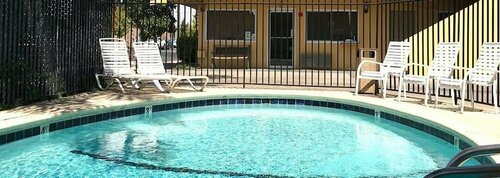 Гостиница Americas Best Value Inn Visalia в Визалии