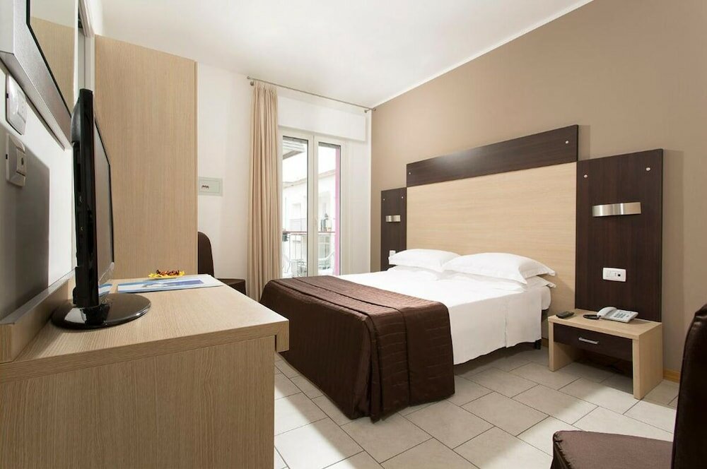 Фото Hotel Gardenia