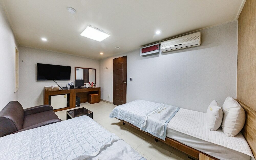 Фото Changwon Sangnam-dong Q