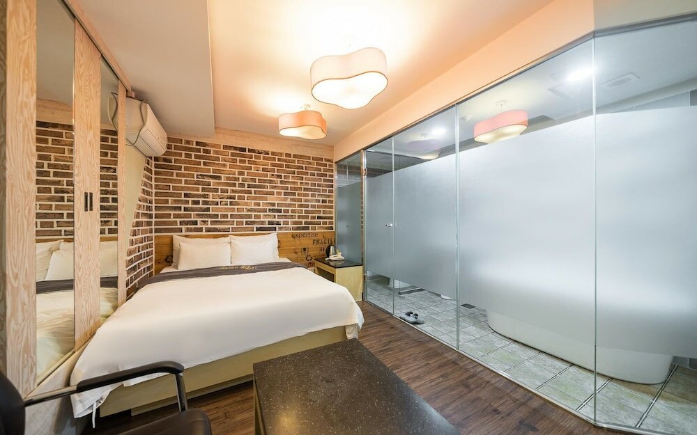 Фото Suwon Station Provence 22st