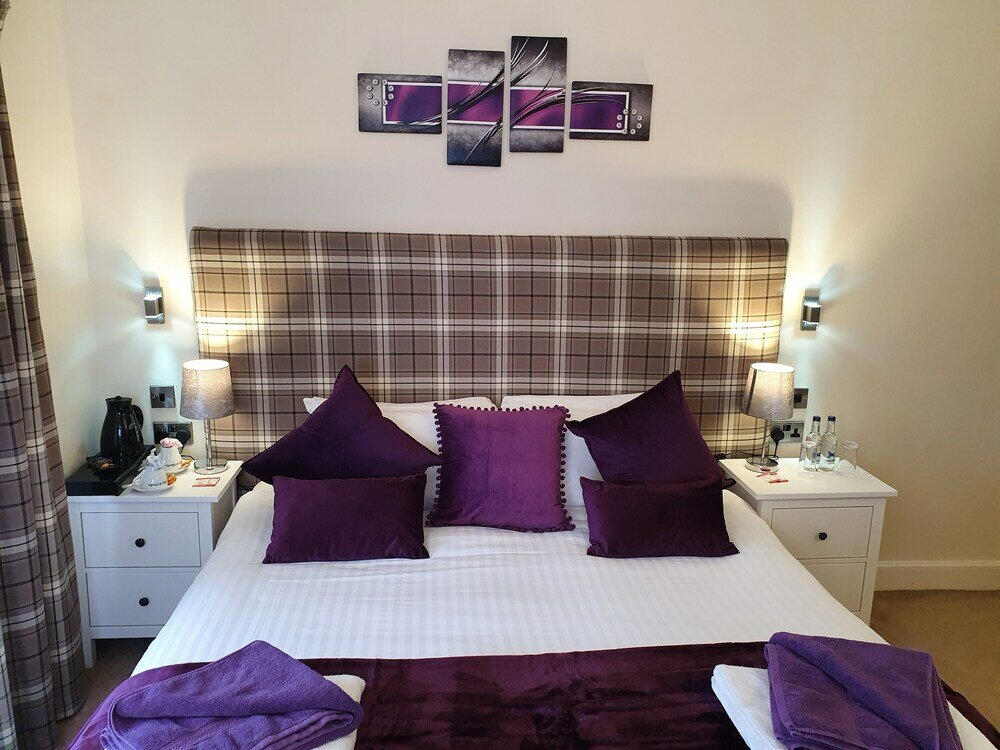 Фото Star and Garter Hotel