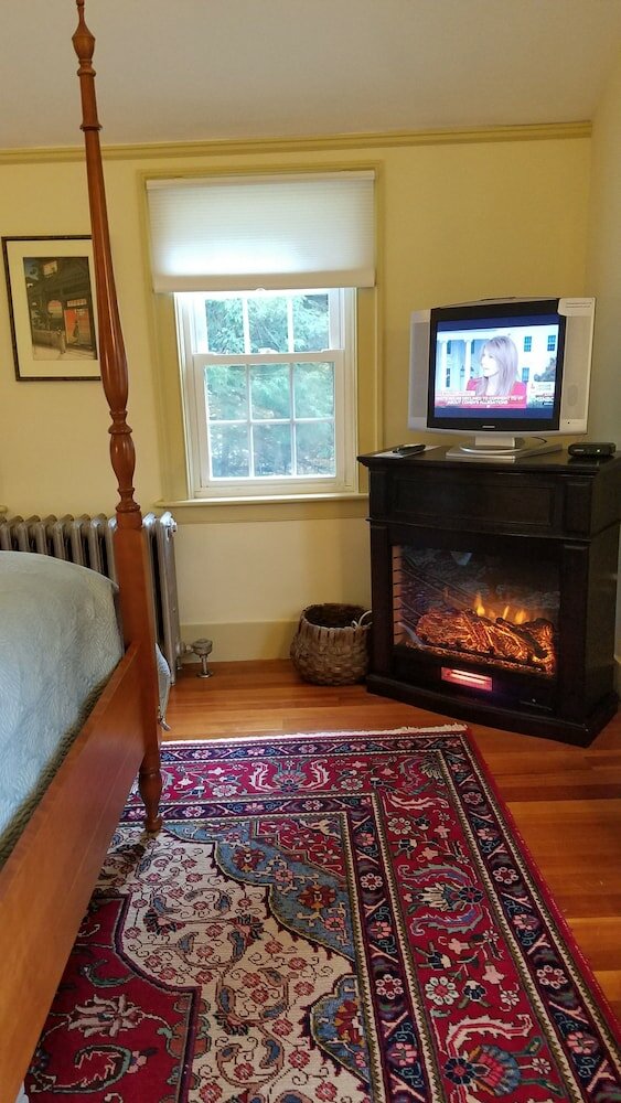 Фото Centennial House