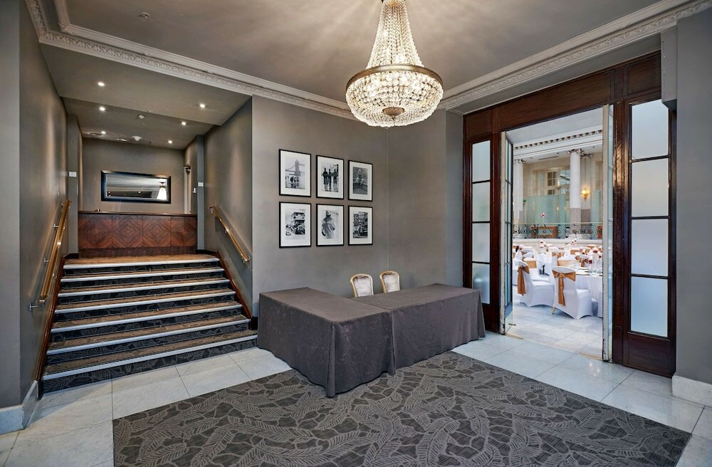 Фото The Waldorf Hilton, London