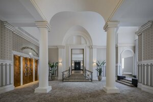 Гостиница The Queens Hotel