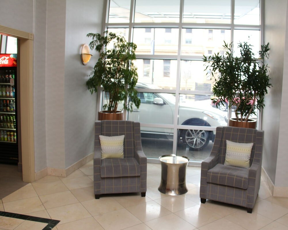 Фото Wyndham Garden Buffalo Downtown