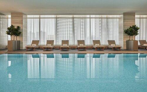 Внешний вид отеля Four Seasons Hotel Toronto в Торонто, фото 5