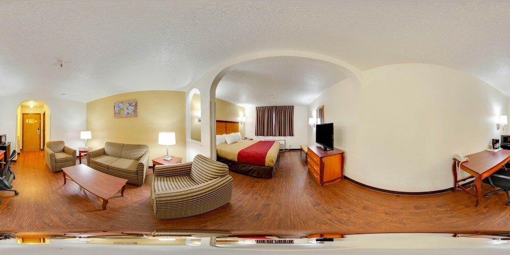 Фото Econo Lodge Inn & Suites