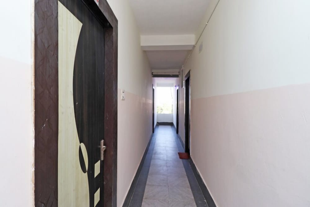 Фото Goroomgo Padoshi Puri