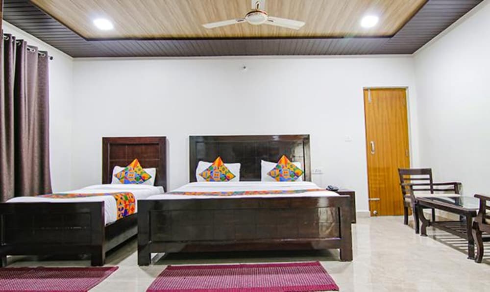 Фото Fabhotel Wildflower Inn