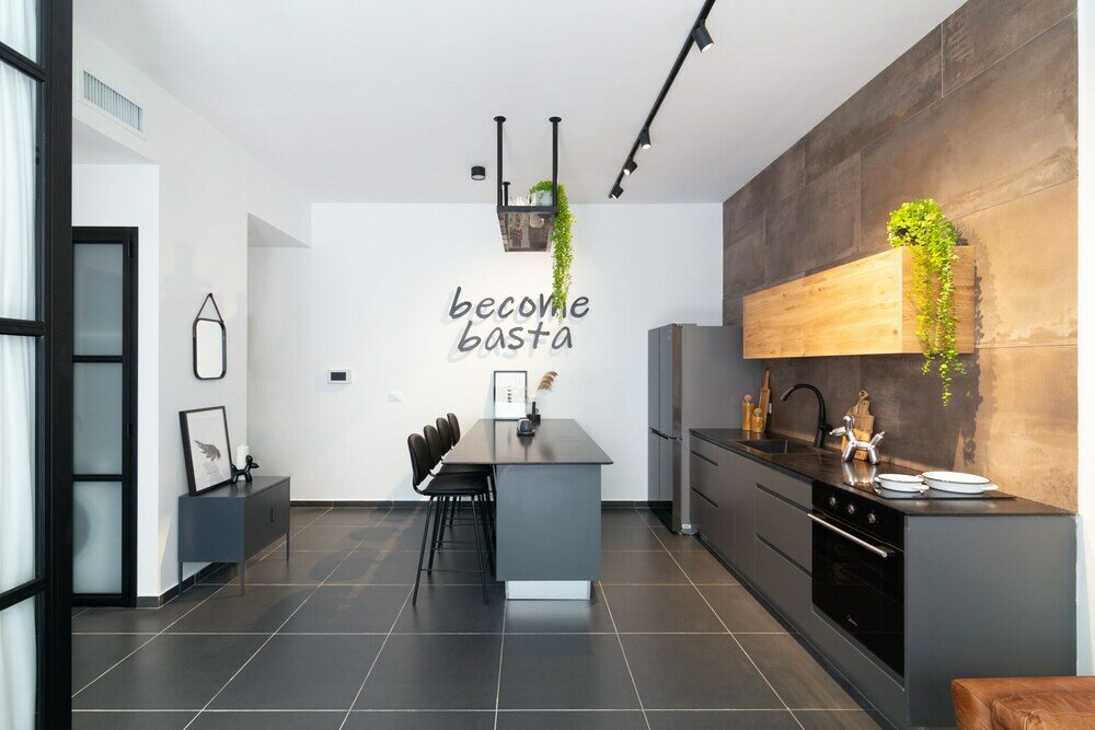 Фото Levontin Obsidian