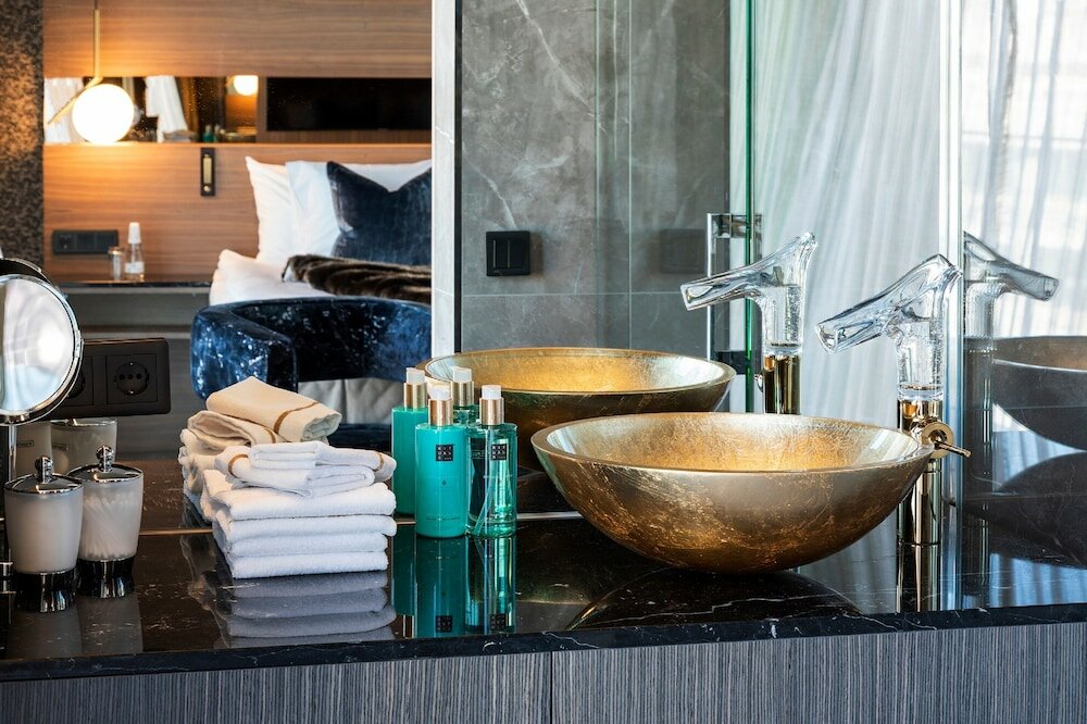 Фото Hotel Riverton