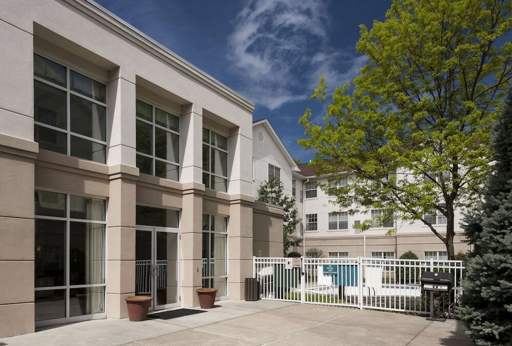 Фото Homewood Suites by Hilton Newark-Cranford