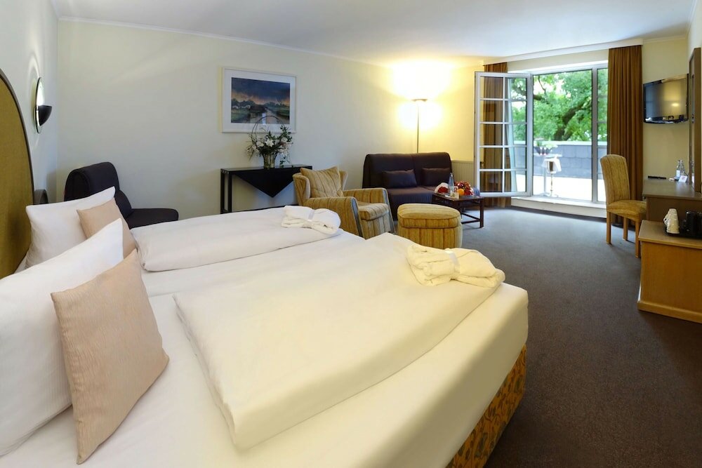 Фото Best Western Hotel Schmoeker-Hof