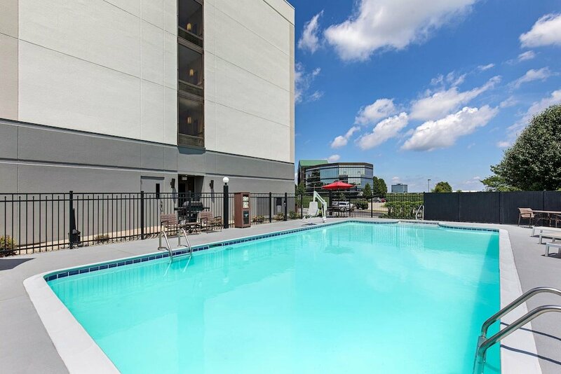 Гостиница Hyatt Place Louisville East в Луисвилле