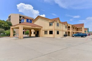 Гостиница Americas Best Value Inn & Suites Houston Brookhollow Nw